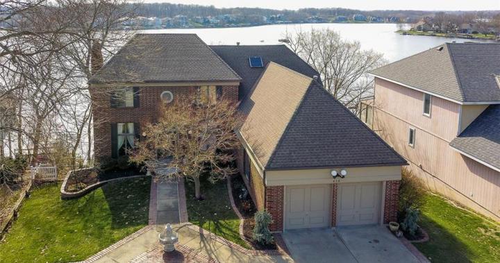 Lake Winnebago | $695,000