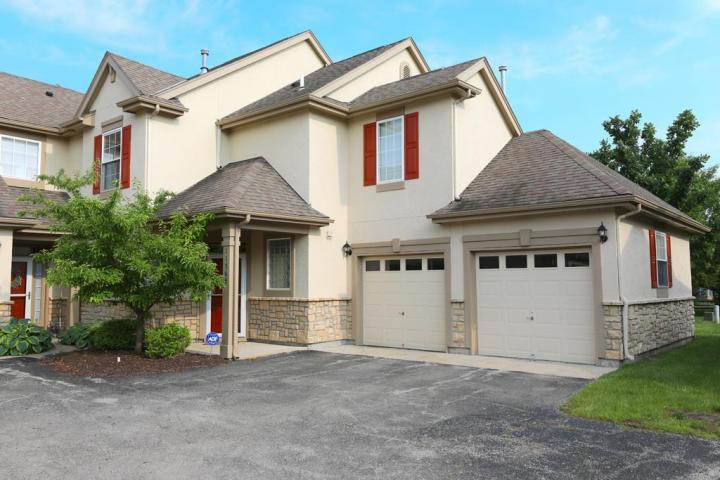 Olathe, KS | $209,900 | Bed 2 Bath 2.5