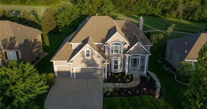 Olathe KS $399,900