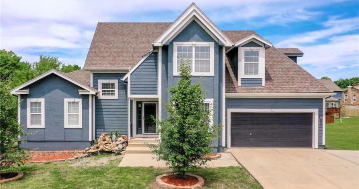 Olathe KS $279,000