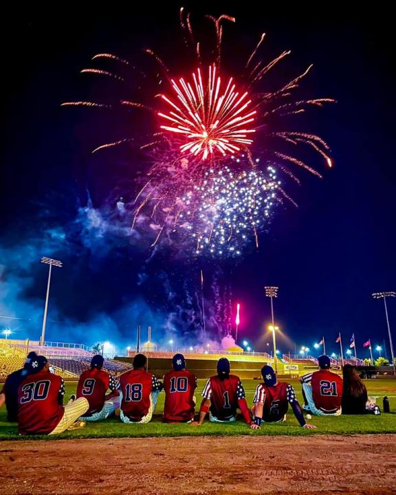 KC Monarchs Watching Fireworks
