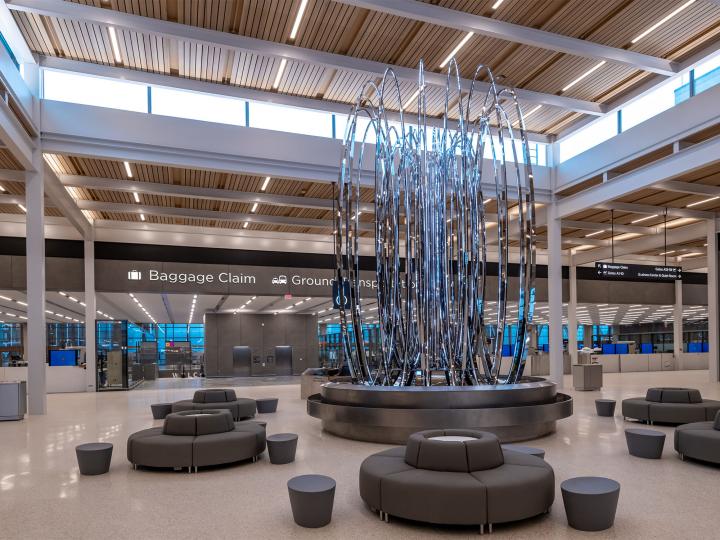 Abstract fountain artwork in KCI Airport