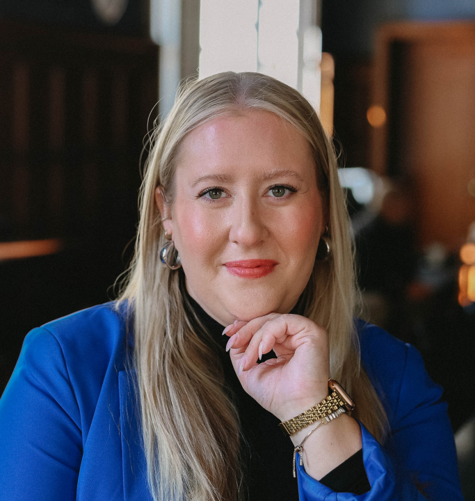 Sarah Sipple headshot
