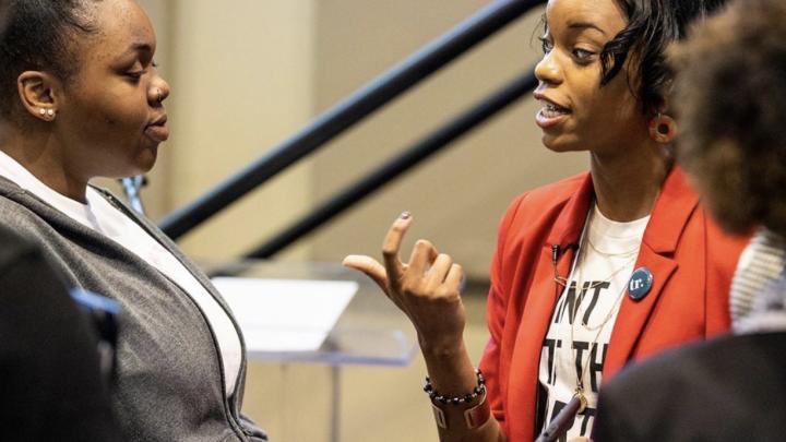 Kiona Sinks Speaking in Group